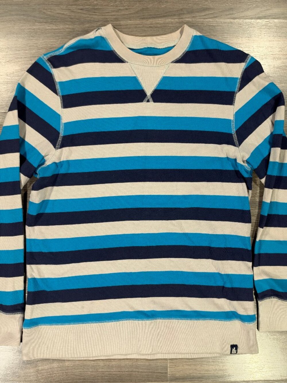 *Vintage The North Face Men's Crewneck - Blue